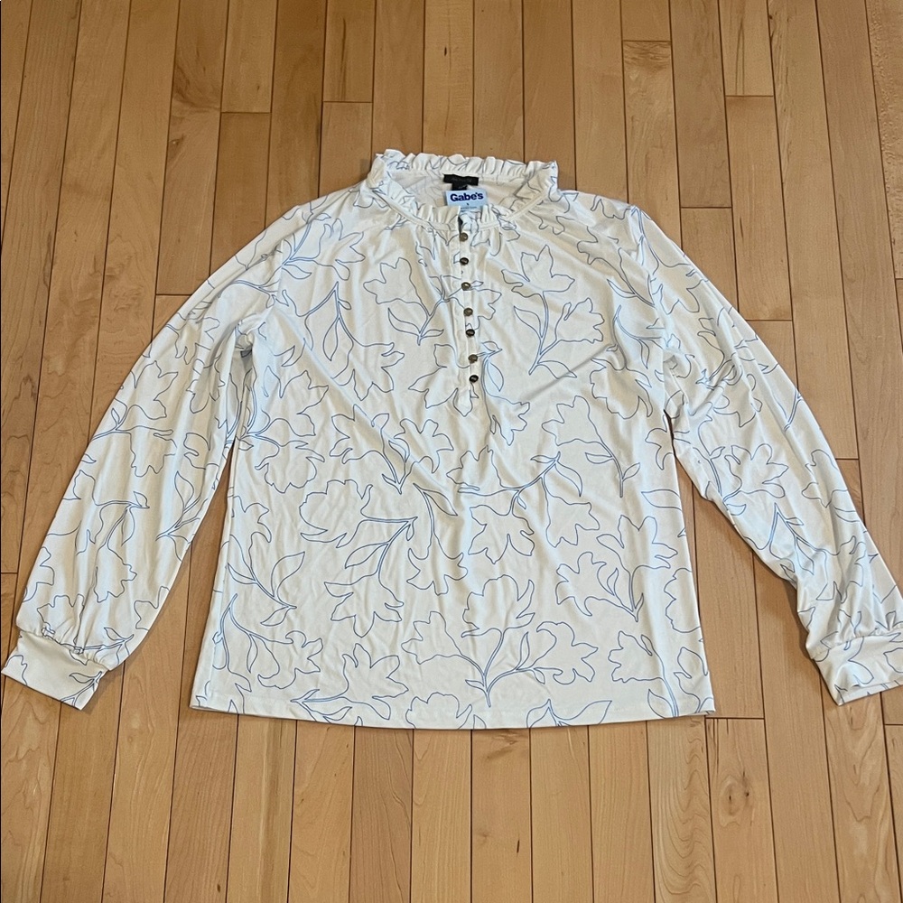 NWT Ann Taylor Size Small Ivory and Blue Leaf Pattern Blouse